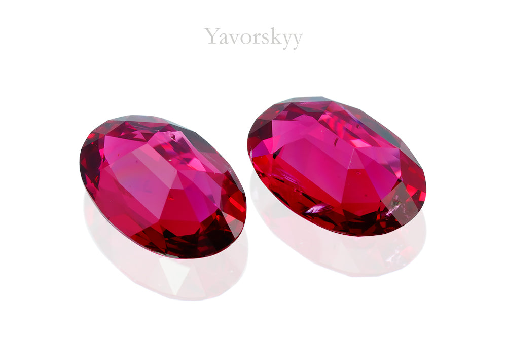 Red Spinel 1.36 cts / 2 pcs