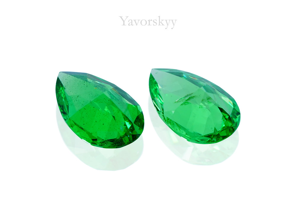 Tsavorite 1.43 cts / 2 pcs