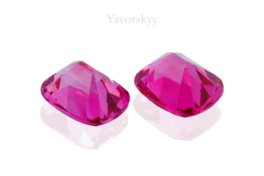 Pinkish-red Spinel Mansin (Mogok) 1.46 cts / 2 pcs