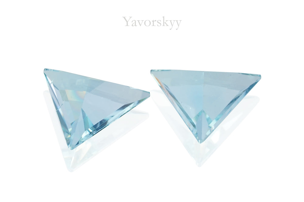 A pair of aquamarine  1.61 cts back side image