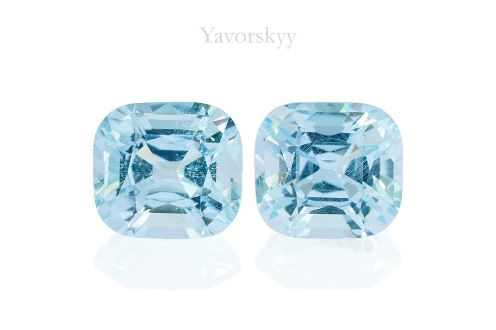 A matched pair of  aquamarine stone 1.63 carats front view picture