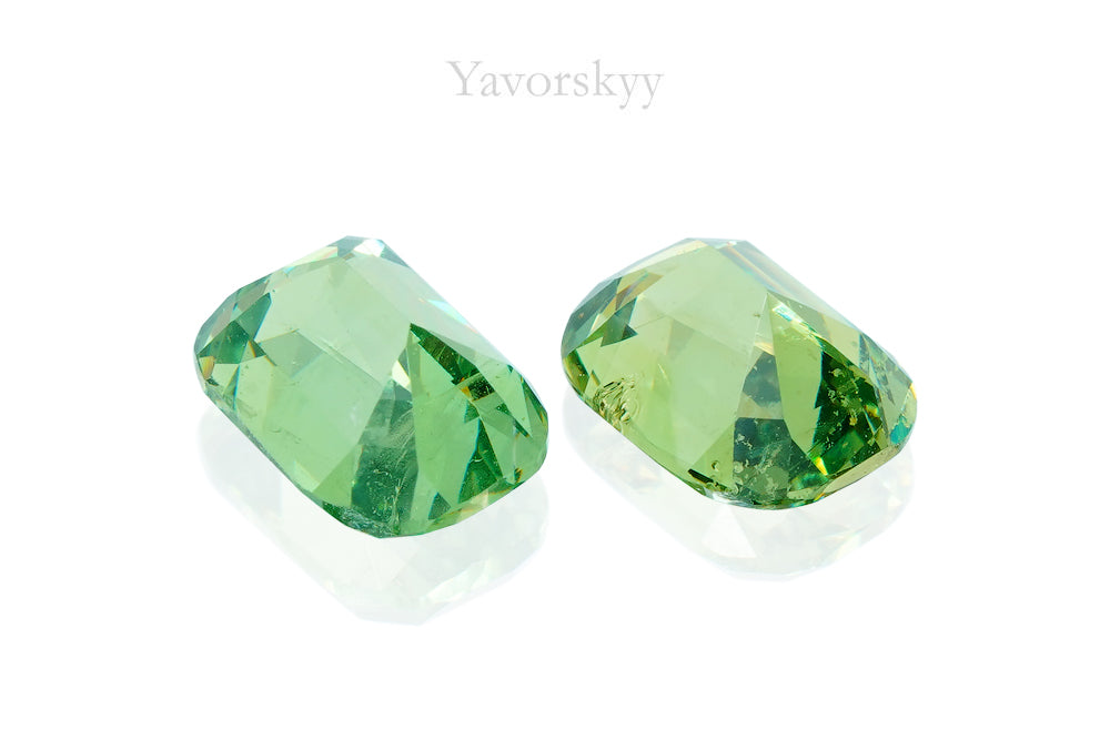 A pair of demantoid cushion 1.71 cts back side photo