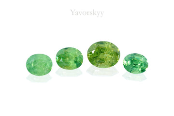 Demantoid 1.84 ct / 4 pcs