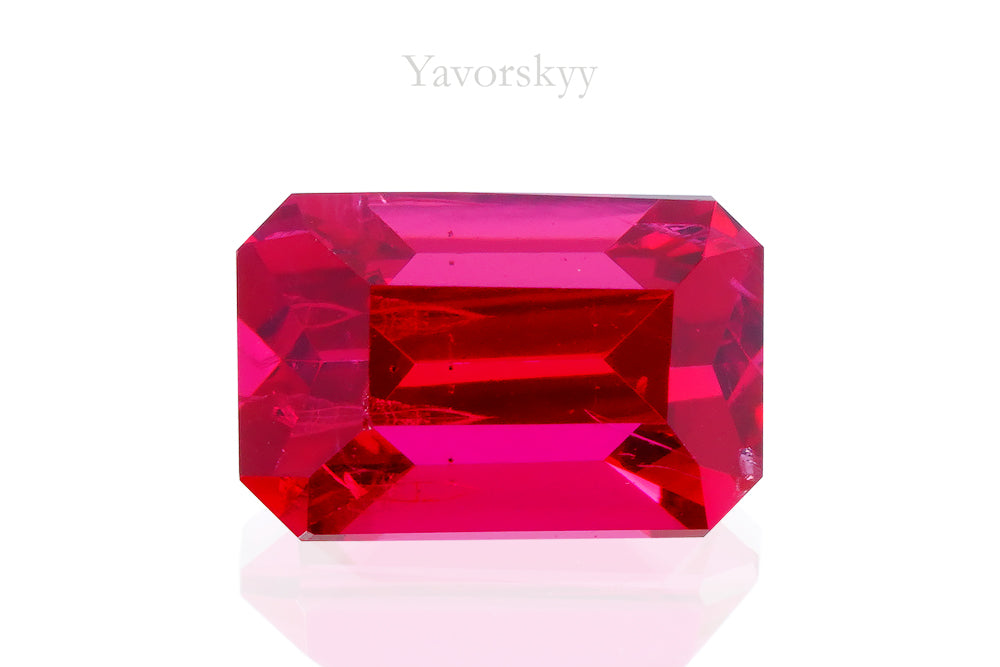 Octagonal red spinel