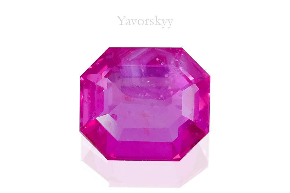 Top view photo of a pretty pink sapphire 2.1 cts