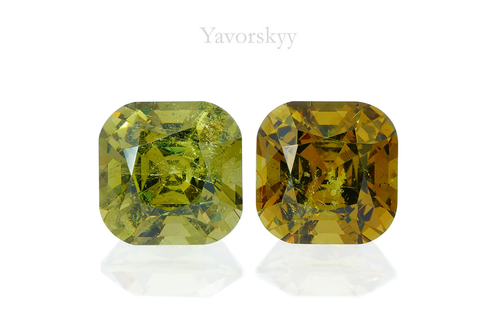 Demantoid 2.36 cts / 2 pcs