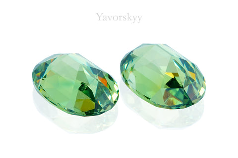Demantoid 2.37 cts / 2 pcs