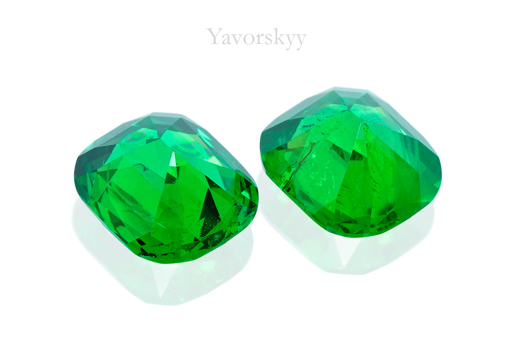 Tsavorite 2.58 cts / 2 pcs