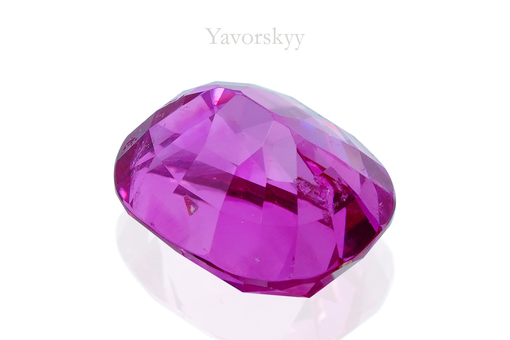 Pink sapphire gemstone