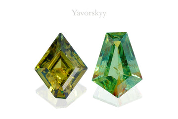 Demantoid 2.75 cts / 2 pcs