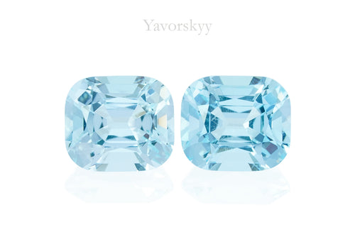 A matched pair of aquamarine 2.88 carats front view picture