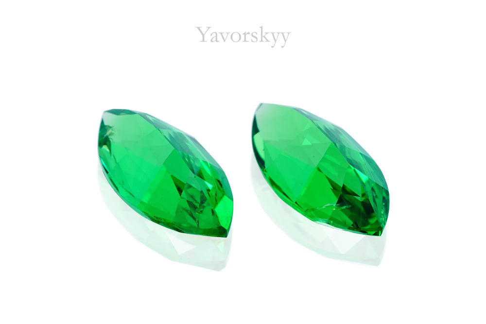 Tsavorite 2.95 cts / 2 pcs