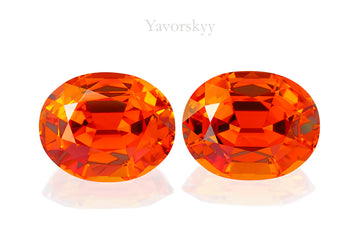 Mandarin Garnet 22.16 cts / 2 pcs