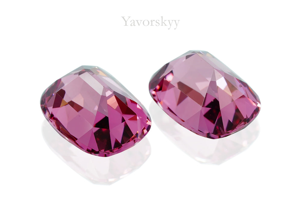 Rhodolite 3.95 cts / 2 pcs