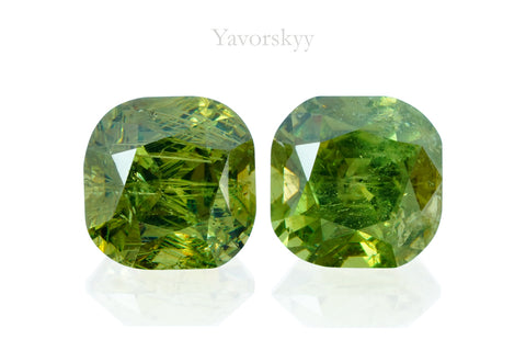 Demantoid 4.22 cts / 2 pcs