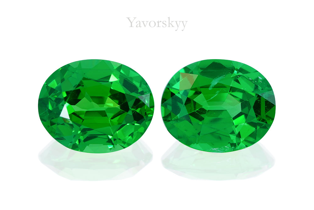 Tsavorite 4.98 cts / 2 pcs