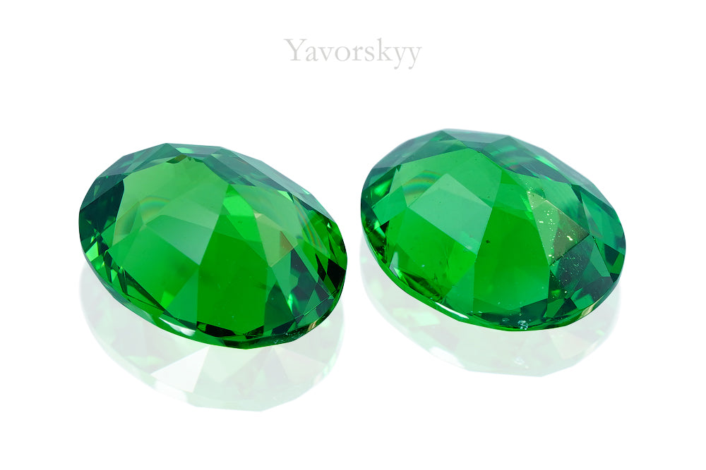 Tsavorite 4.98 cts / 2 pcs