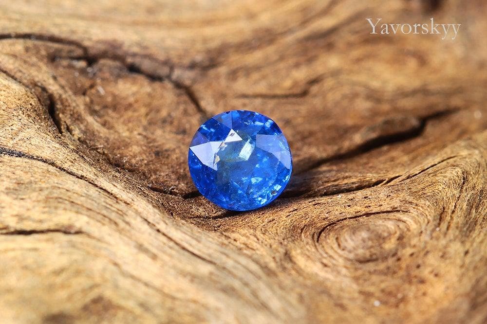 Photo of cobalt blue Spinel Vietnam 0.19 ct