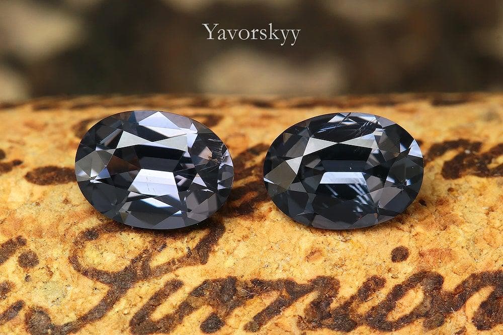 Grey Spinel 0.84 ct / 2 pcs - Yavorskyy