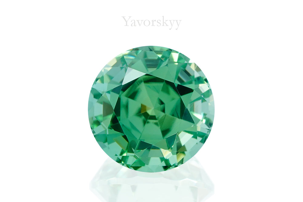 A top view photo of green tourmaline 4.13 carats