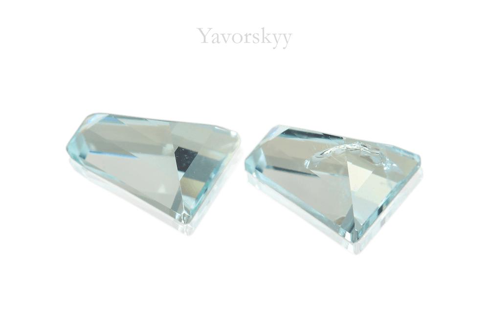 Photo of bottom view of aquamarine 0.81 carat matched pair