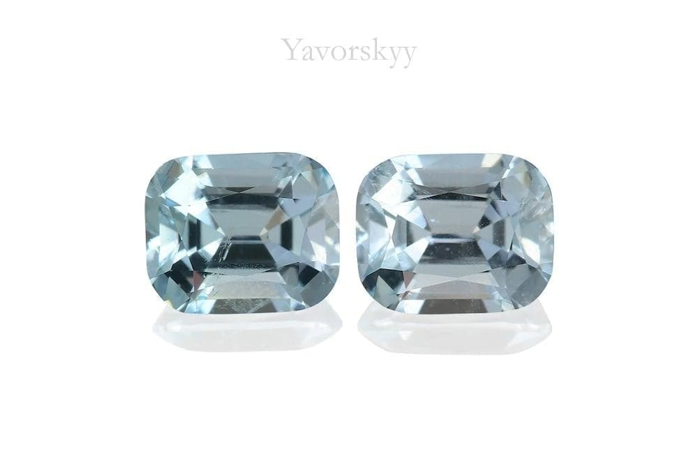 A matched pair of aquamarine 1.03 carats  front view picture