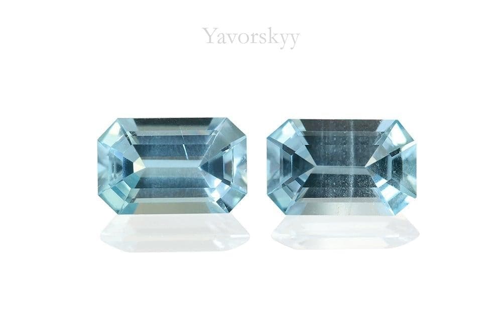 A matched pair of aquamarine 1.26 carats front view picture