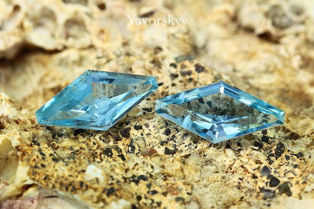 Image of blue Aquamarine 2.71cts pair 