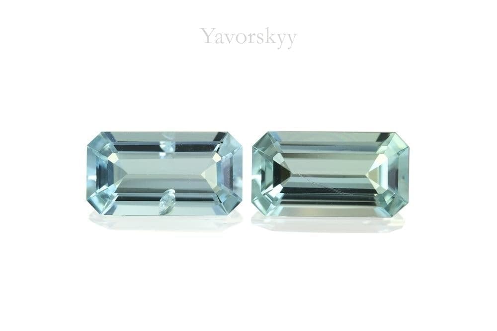 Picture of top view of aquamarine 3.36 cts pair