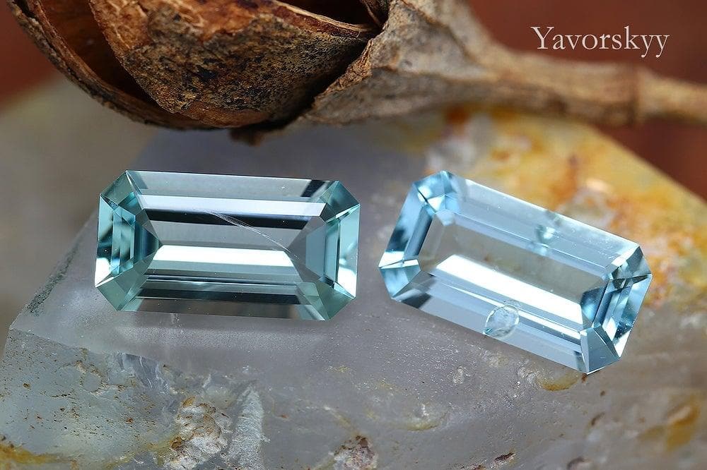 Matched pair aquamarine cushion 3.36 carats front view picture