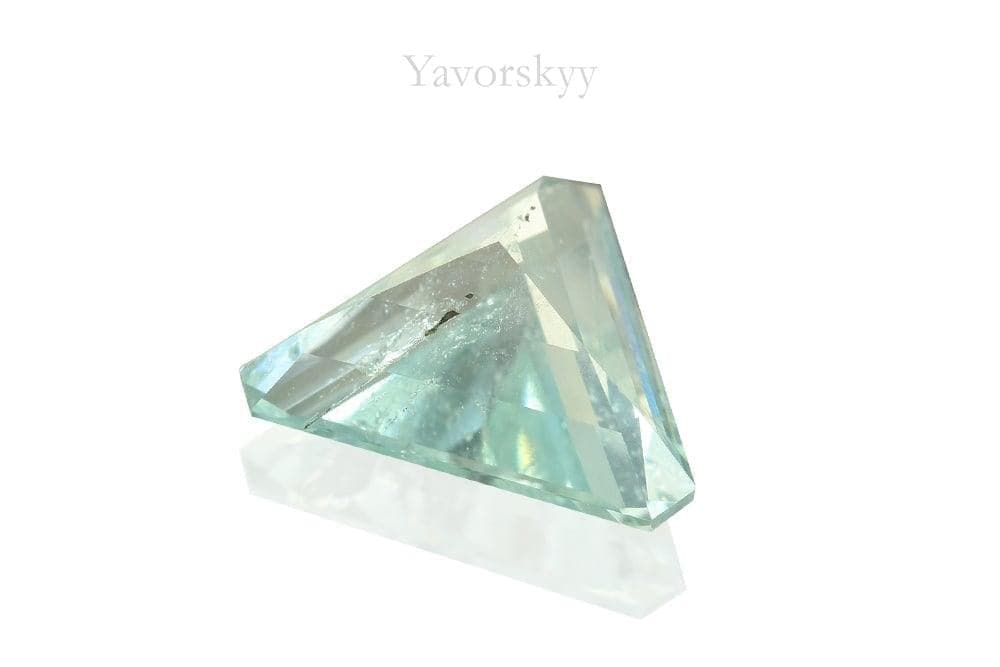 A back side photo of aquamarine 3.47 carats