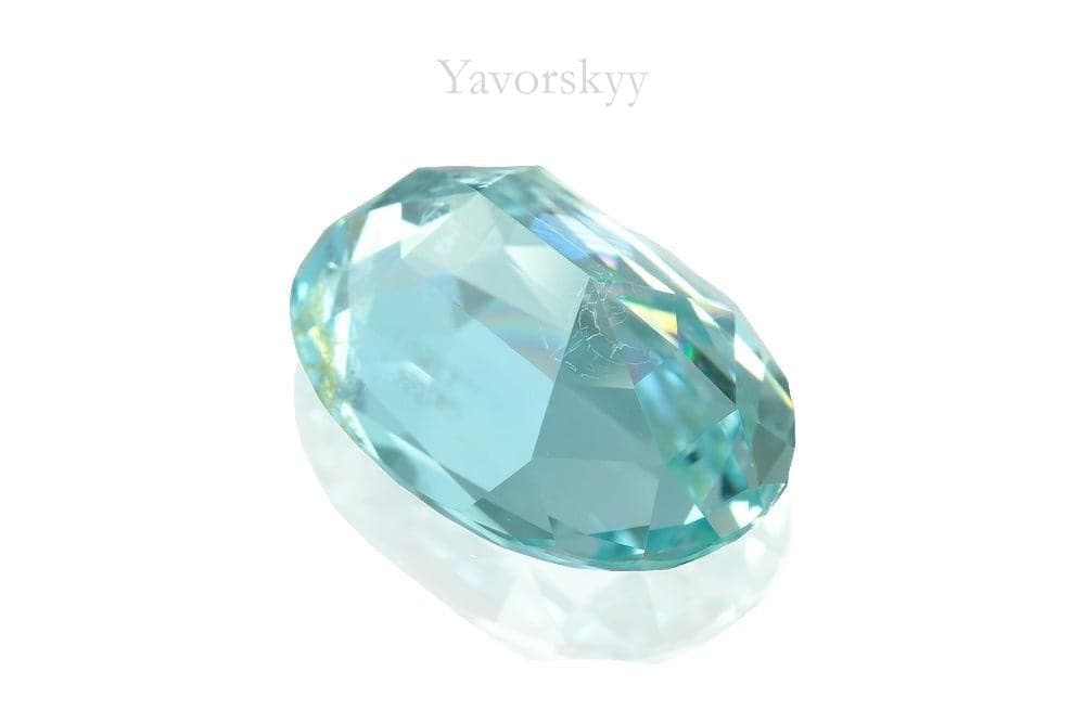 A bottom view picture of aquamarine 4.8 carats 