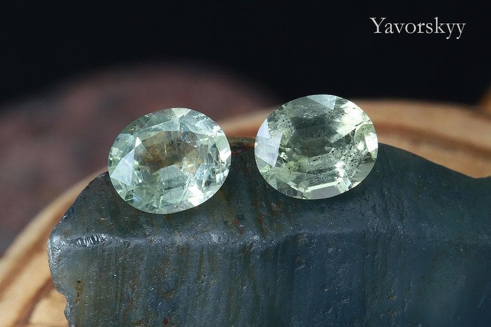 Top view picture of green beryl pair 1.42 cts oval