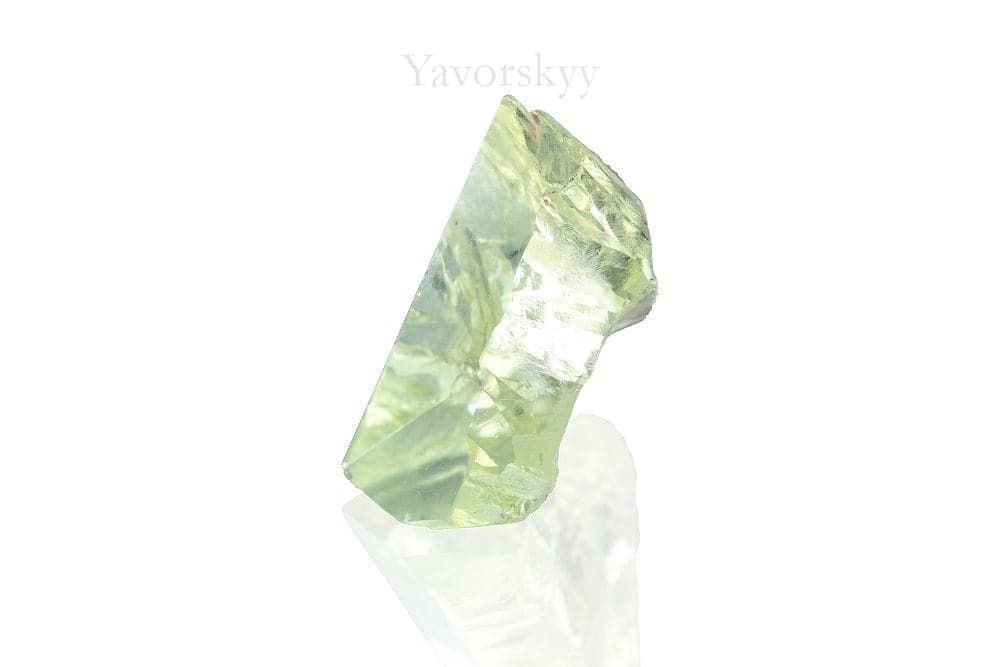 A top view image of 13.26 ct green beryl