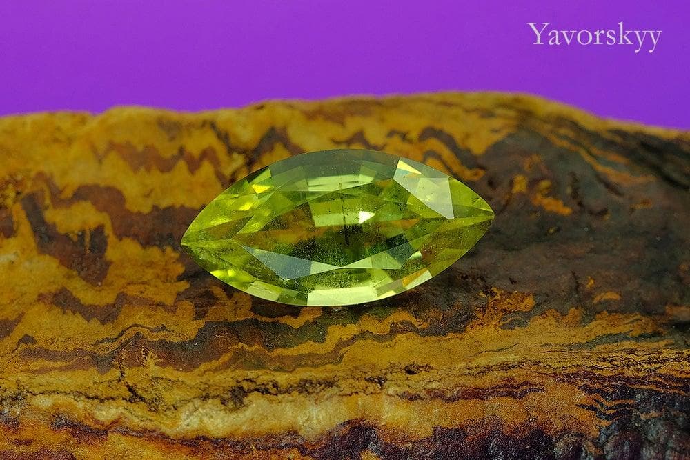A top view image of green beryl 3.62 carats