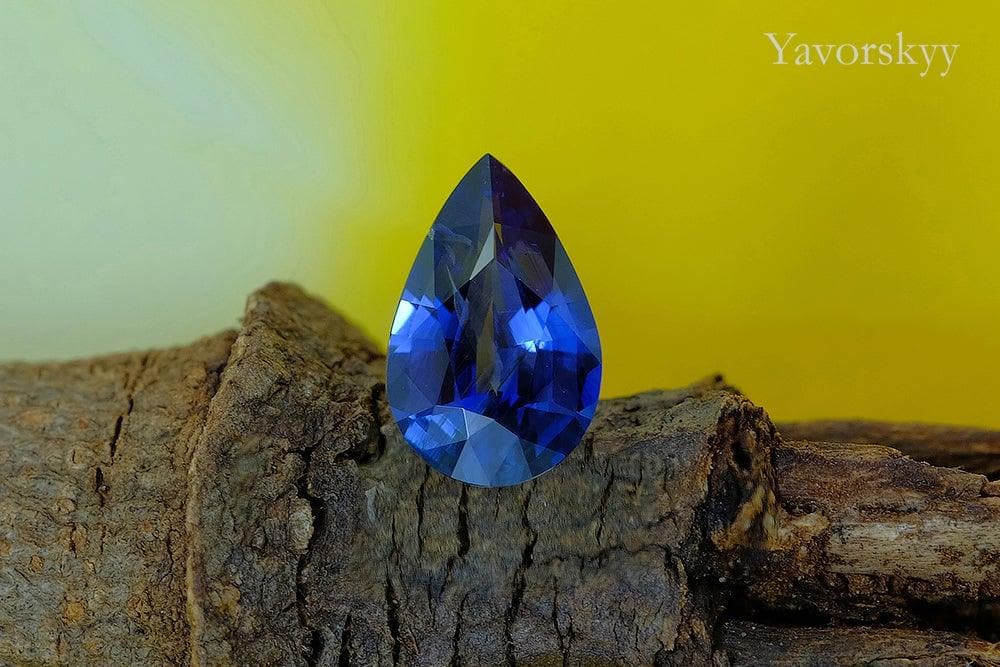 Front view photo of blue sapphire 1.48 carats