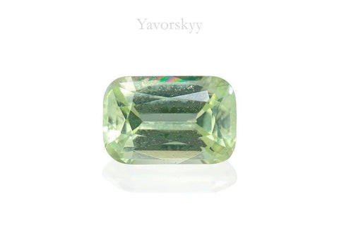 Photo of yellow chrysoberyl 0.26 ct front view 