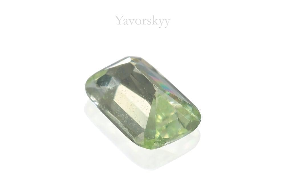 A back view photo of chrysoberyl 0.26 ct cushion