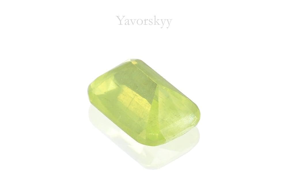 Cushion yellow Chrysoberyl 0.36ct bottom view picture