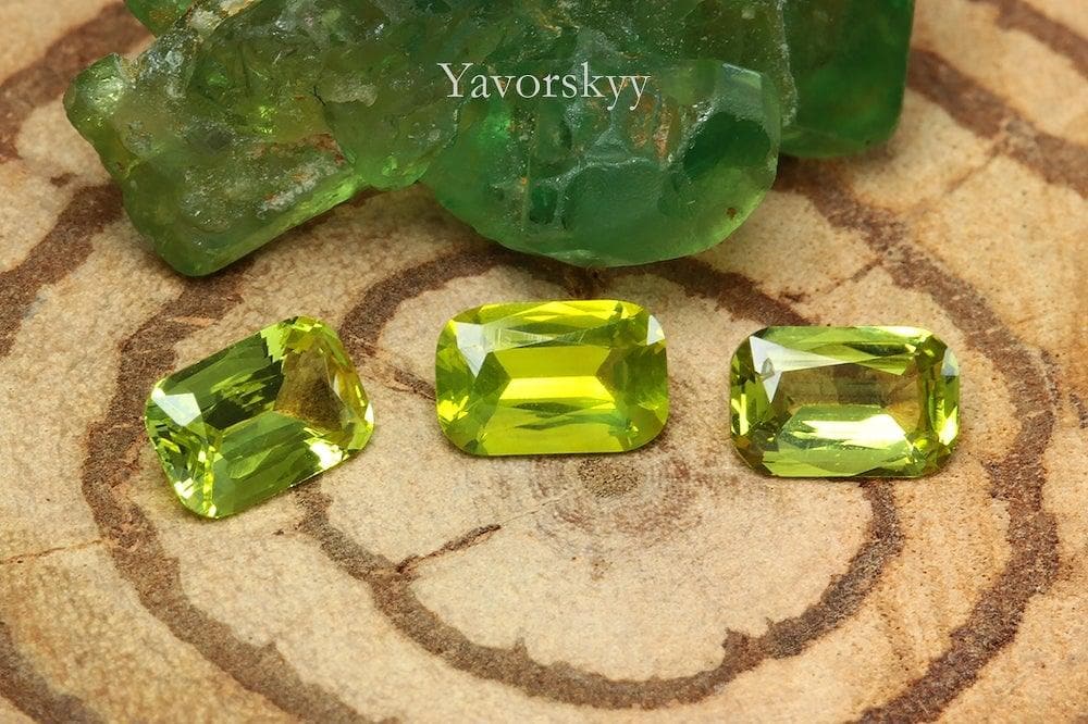 Front view image of 0.65 ct green beryl