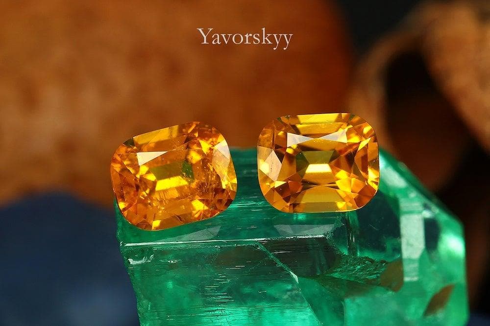 Front view photo of matched pair clinohumite 0.89 ct