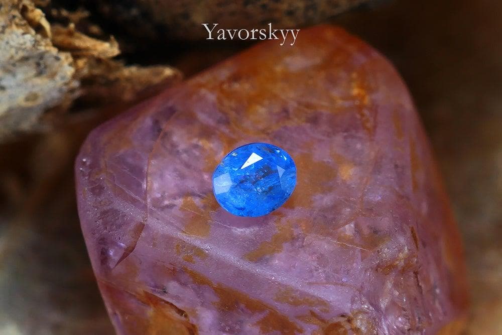 Photo of cobalt blue Spinel Vietnam 0.04 ct