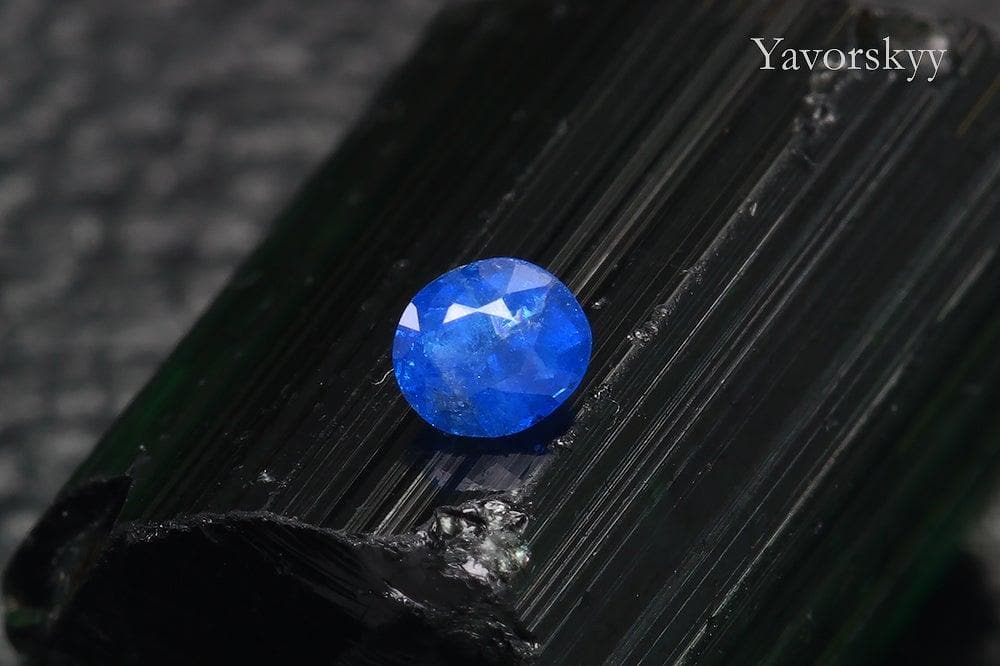 0.1ct Cobalt blue Spinel Vietnam image
