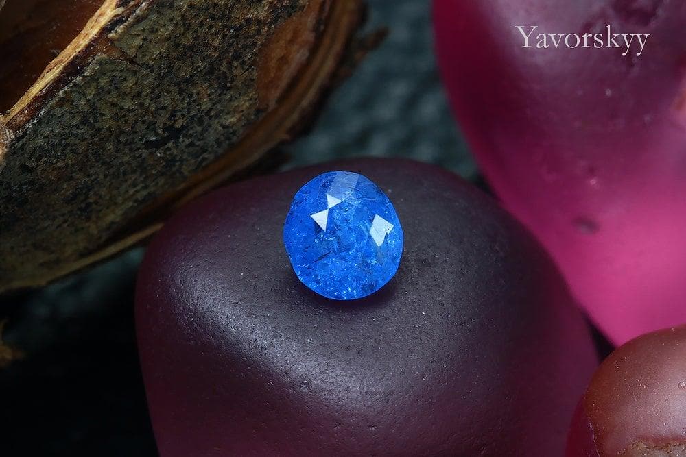0.1ct Vietnam Cobalt blue Spinel picture
