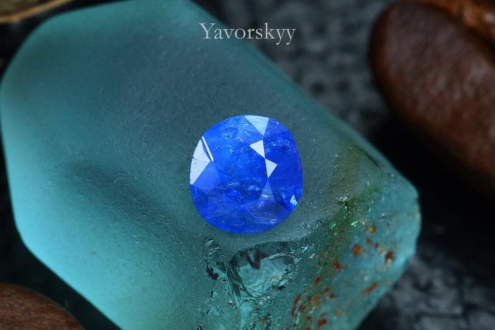 Cobalt Neon Blue Spinel 0.20 ct - Yavorskyy