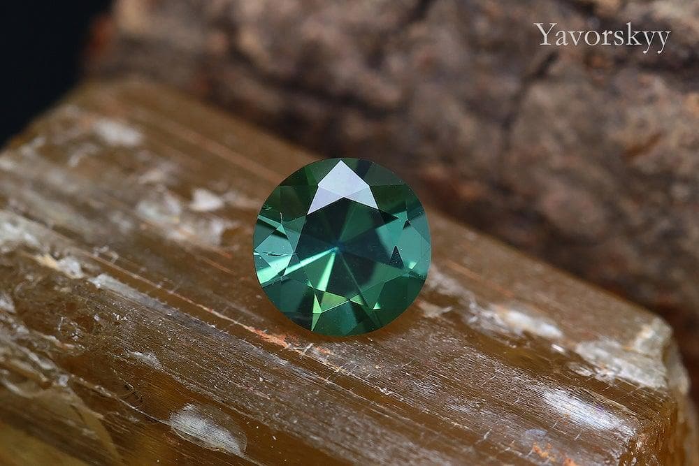 Natural green tourmaline 0.42 carat