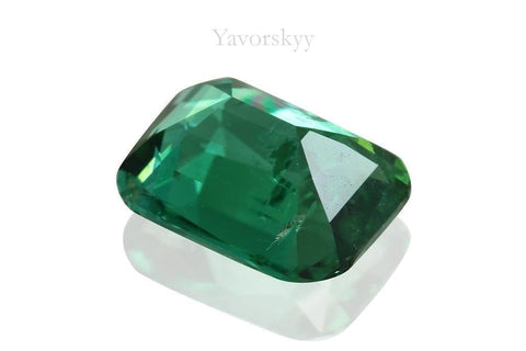 Photo of bottom view of green tourmaline 1.70 carats