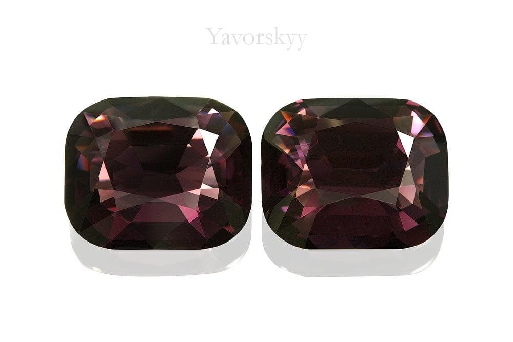 Pair of red spinel cushion 18.66 carats front view photo