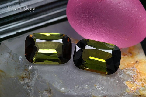 Match pair of olive tourmaline cushion 3.32 cts front view picture