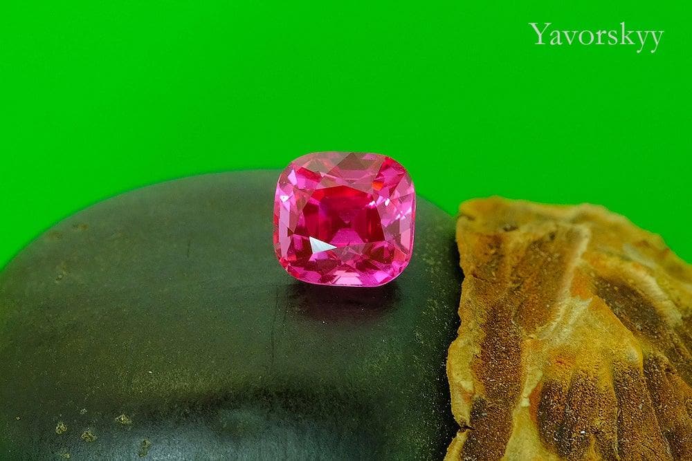 Pink Spinel 1.16 cts - Yavorskyy